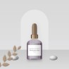 Sérum peau neuve à l'acide hyaluronique – Maison Nuance, photo d'ambiance