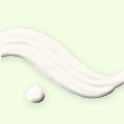 Crème mains et pieds fondante à l'huile de camélia – Fraîcheline, aperçu de la texture
