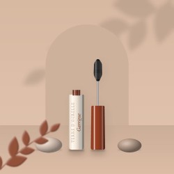 Mascara fortifiant Garrigue – Terre d'Ocrelle, photo d'ambiance