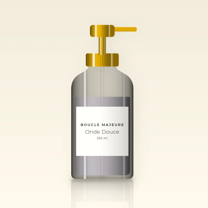 Crème coiffante Onde Douce aux protéines de quinoa – Boucle Majeure, flacon-pompe 250 ml