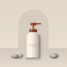 Lait corps Ocre Solaire tonifiant – Terre d'Ocrelle, photo d'ambiance