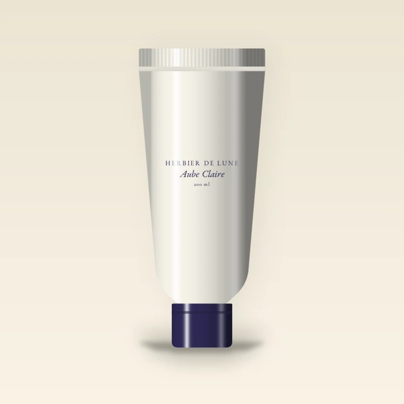 Soin sans rinçage Aube Claire à l'acide hyaluronique – Herbier de Lune, tube 200 ml