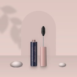 Mascara sculptant à l'huile d'avocat – Rive Opaline, photo d'ambiance