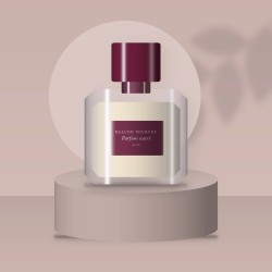 Parfum nacré au bois de santal pour femme – Balcon Pourpre, photo d'ambiance