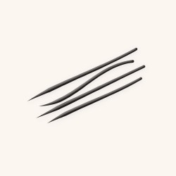 Crayon à sourcils haute tenue Tuileries – Laque Rivoli, aperçu de la teinte 15 Noir doux