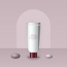 Crème solaire visage velours à l'aloe vera SPF 50 – Edelfels, photo d'ambiance