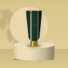 Gommage visage doux Feuille Verte – Atelier Verdure, photo d'ambiance