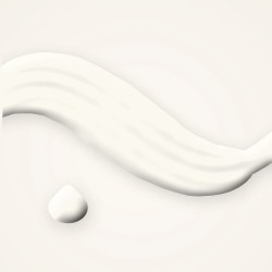 Crème solaire visage toucher sec à l'extrait de thé vert SPF 50 – Zelliane, aperçu de la texture