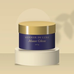 Gommage corps Mauve Céleste velours – Herbier de Lune, photo d'ambiance