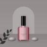 Vernis à ongles Défilé à la vitamine E – Coulisse Rouge, photo d'ambiance