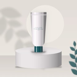 Crème solaire visage lissante à l'extrait de réglisse SPF 30 – Palais Nacré, photo d'ambiance