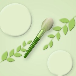 Brosse ventilée en bois de tilleul – Fraîcheline, photo d'ambiance