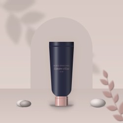 Crème hydratante Lumière d'Eau à l'huile de noisette – Rive Opaline, photo d'ambiance