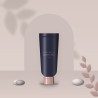 Crème hydratante Lumière d'Eau à l'huile de noisette – Rive Opaline, photo d'ambiance