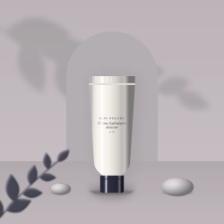 Crème hydratante douceur à la niacinamide – Rive Opaline, photo d'ambiance