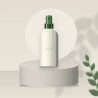 Lait solaire soyeux à l'acide hyaluronique SPF 50+ – Savonnerie du Vieux Môle, photo d'ambiance