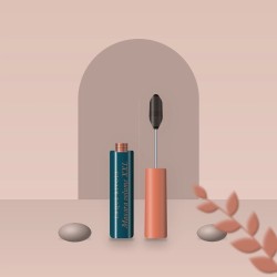 Mascara volume XXL à la biotine – Laque Rivoli, photo d'ambiance