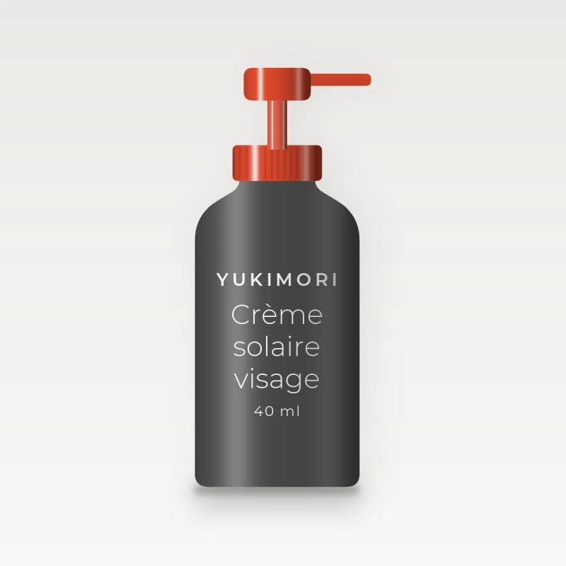 Crème solaire visage matifiante à l'extrait de réglisse SPF 50 – Yukimori, flacon-pompe 40 ml