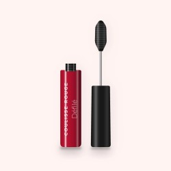 Mascara longueur Défilé – Coulisse Rouge, flacon et brosse 10 ml, teinte Noir
