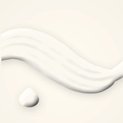 Crème solaire visage unifiante à la vitamine E SPF 30 – Mardi Douceur, aperçu de la texture