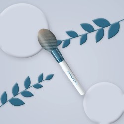 Brosse antistatique Reflet Tenace en bois de poirier – Lissandre, photo d'ambiance