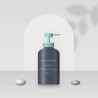 Crème solaire visage toucher sec Aqua Thermale SPF 30 – Vellaure, photo d'ambiance