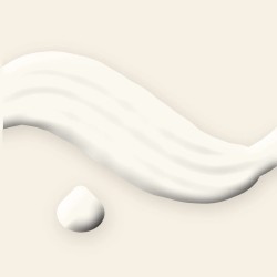 Lait solaire peaux sensibles à l'huile d'amande douce SPF 30 – Ambre Sépia, aperçu de la texture