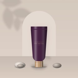 Crème solaire visage quotidienne à la niacinamide SPF 50+ – Maison Nuance, photo d'ambiance