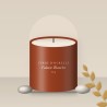 Bougie parfumée Falaise Blanche au gingembre – Terre d'Ocrelle, photo d'ambiance