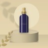 Lotion tonique douceur à l'eau de bleuet – Herbier de Lune, photo d'ambiance