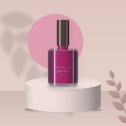 Vernis à ongles Quai Doré à l'huile d'abricot – Rive Opaline, photo d'ambiance