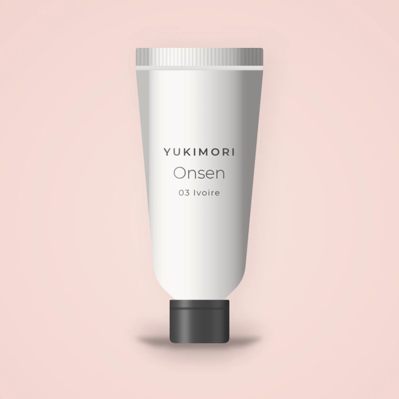 Fond de teint Onsen au thé vert – Yukimori, tube 30 ml, teinte 03 Ivoire