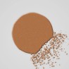 Terre de soleil effet bronzé à la vitamine E – Coulisse Rouge, aperçu de la teinte 06 Ambre