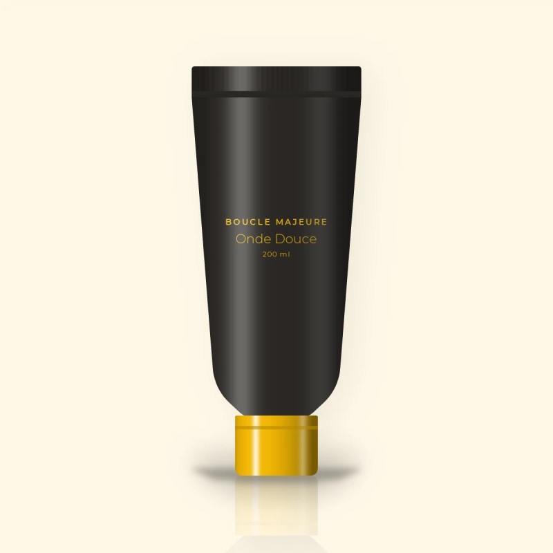 Soin sans rinçage Onde Douce à l'huile de camélia – Boucle Majeure, tube 200 ml
