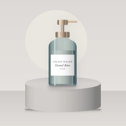Nettoyant visage Grand Bain à l'eau de rose – Palais Nacré, photo d'ambiance