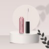 Gloss Défilé à l'huile de grenade – Coulisse Rouge, photo d'ambiance