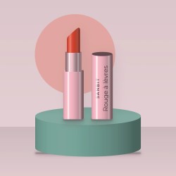 Rouge à lèvres effet bouche pulpeuse aux peptides – Sanbit, photo d'ambiance