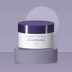 Gommage corps Iris d'Automne vivifiant au sucre – Carnet d'Iris, photo d'ambiance