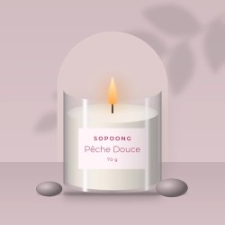 Bougie parfumée Pêche Douce au cèdre de l'Atlas – Sopoong, photo d'ambiance