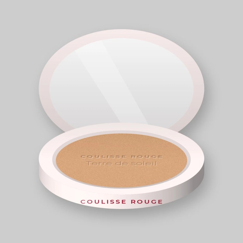 Terre de soleil effet retouché à l'extrait de carotte – Coulisse Rouge, boîtier 15 g, teinte 01 Hâle léger