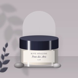 Gommage visage peau neuve Pont des Arts – Rive Opaline, photo d'ambiance