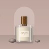 Parfum pimpant au bois de santal pour femme – Ambre Sépia, photo d'ambiance