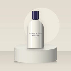 Lait corps Aube Claire à l'huile de noisette – Herbier de Lune, photo d'ambiance