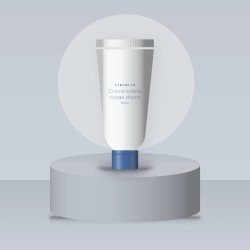 Crème solaire visage douce à l'extrait de réglisse SPF 50 – Fjeldlys, photo d'ambiance