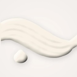Crème solaire visage réconfortante à l'extrait de réglisse SPF 30 – Rive Opaline, aperçu de la texture