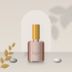 Vernis à ongles anti-écaillage à l'huile d'abricot – Terre d'Ocrelle, photo d'ambiance