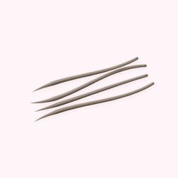 Crayon à sourcils Cerise Givrée à l'amande douce – Sopoong, aperçu de la teinte 04 Taupe